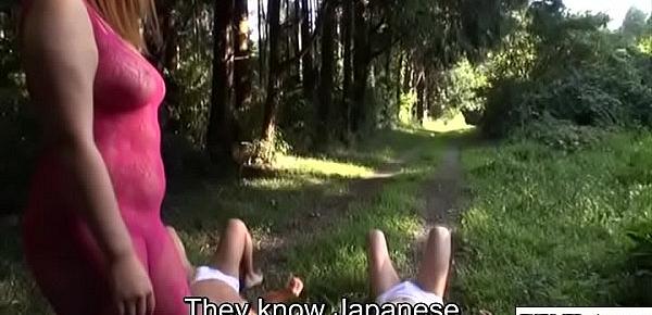  JAV star Haruki Satou bizarre outdoor facesitting Subtitled